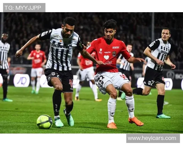 弗赖堡对阵多特蒙德精彩在线直播全程回顾与分析 弗赖堡对阵多特蒙德精彩在线直播全程回顾与分析